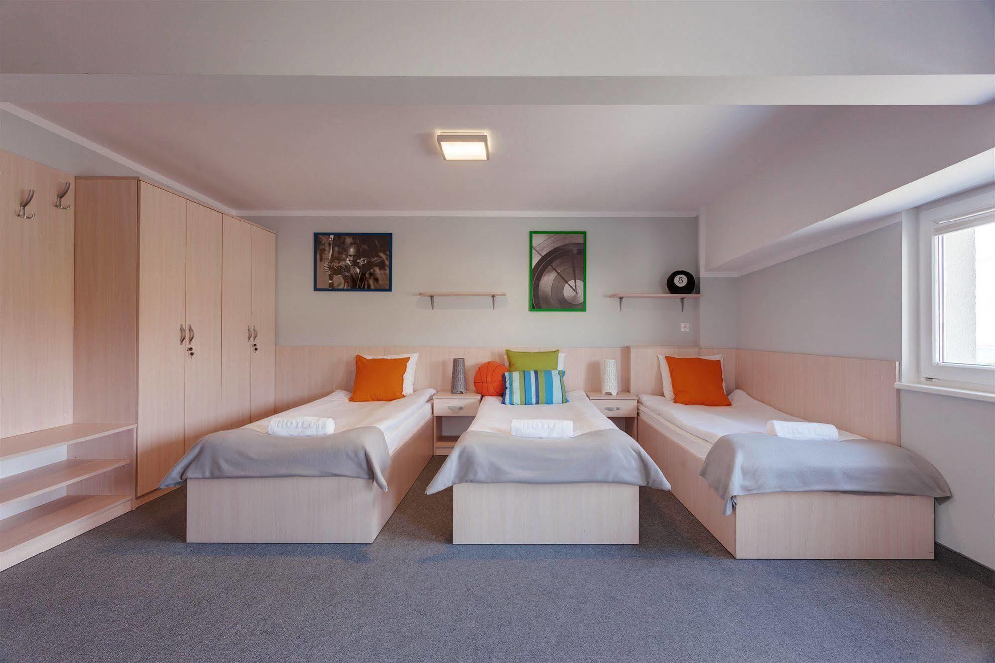Hostel Rakietka 그단스크 외부 사진